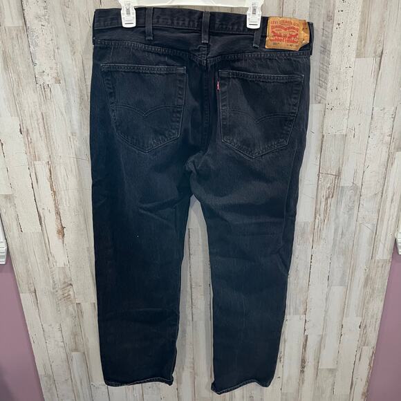Levi’s Black 501 Button Fly Original Fit 5 Pocket Jeans Mens 40X30 Denim - Picture 4 of 8
